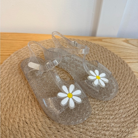 Other - 4/$25 • Clear Glitter Jelly Daisy Sandals